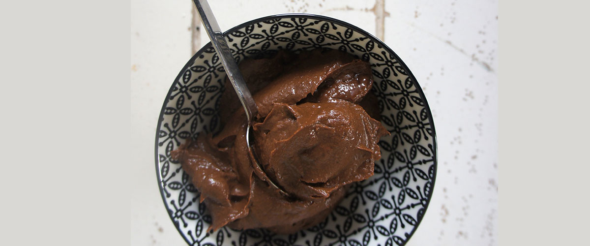 Crema saludable de avellanas con chocolate